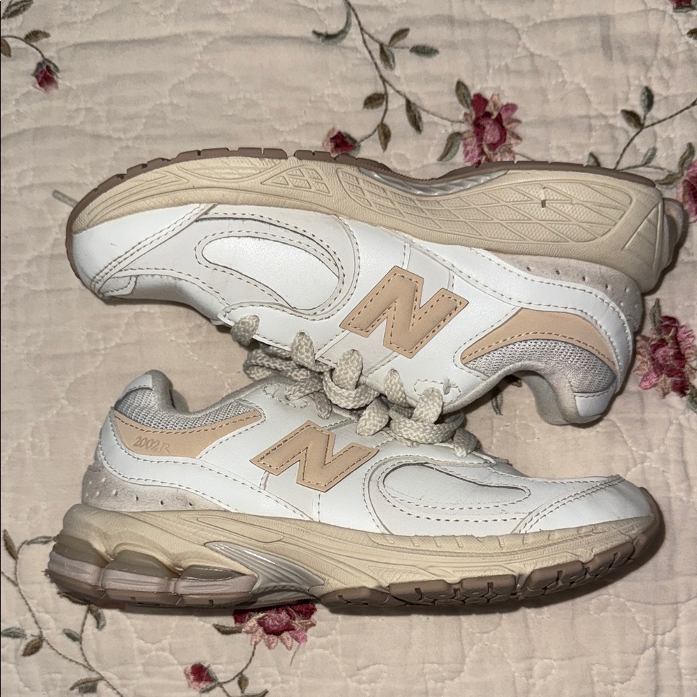 New Balance Kids' White and Tan Sneakers 2002R